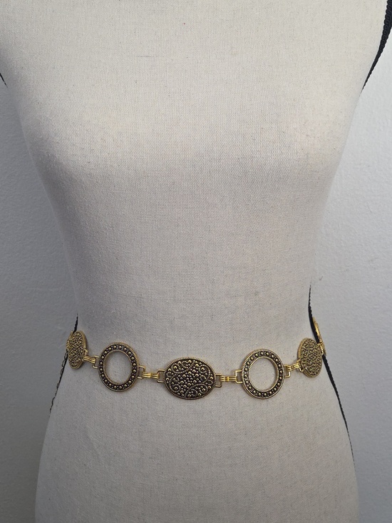 Accessories - Gold-Tone Decorative Link Waist Chain Belt